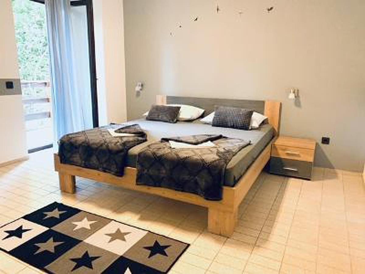 Apartments And Rooms By The Sea Starigrad, Paklenica - 6591 Exteriör bild