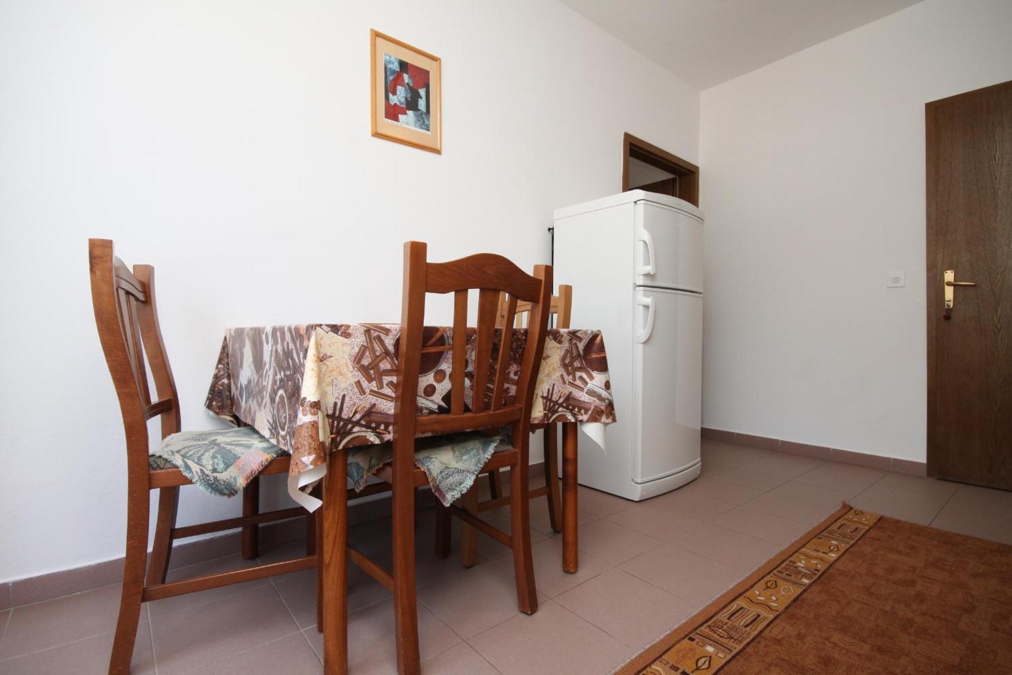 Apartments And Rooms By The Sea Starigrad, Paklenica - 6591 Rum bild