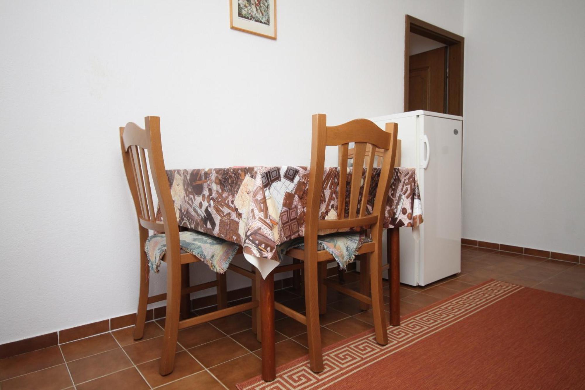 Apartments And Rooms By The Sea Starigrad, Paklenica - 6591 Rum bild